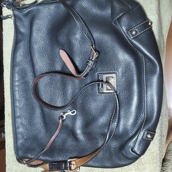 Dooney & Bourke Crossbody - Picture 1 of 6